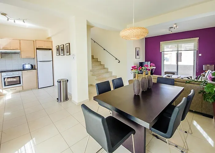 Pernera 012 فيلة *